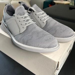 NEW IN BOX Men’s Kenneth Cole Dress Sneakers